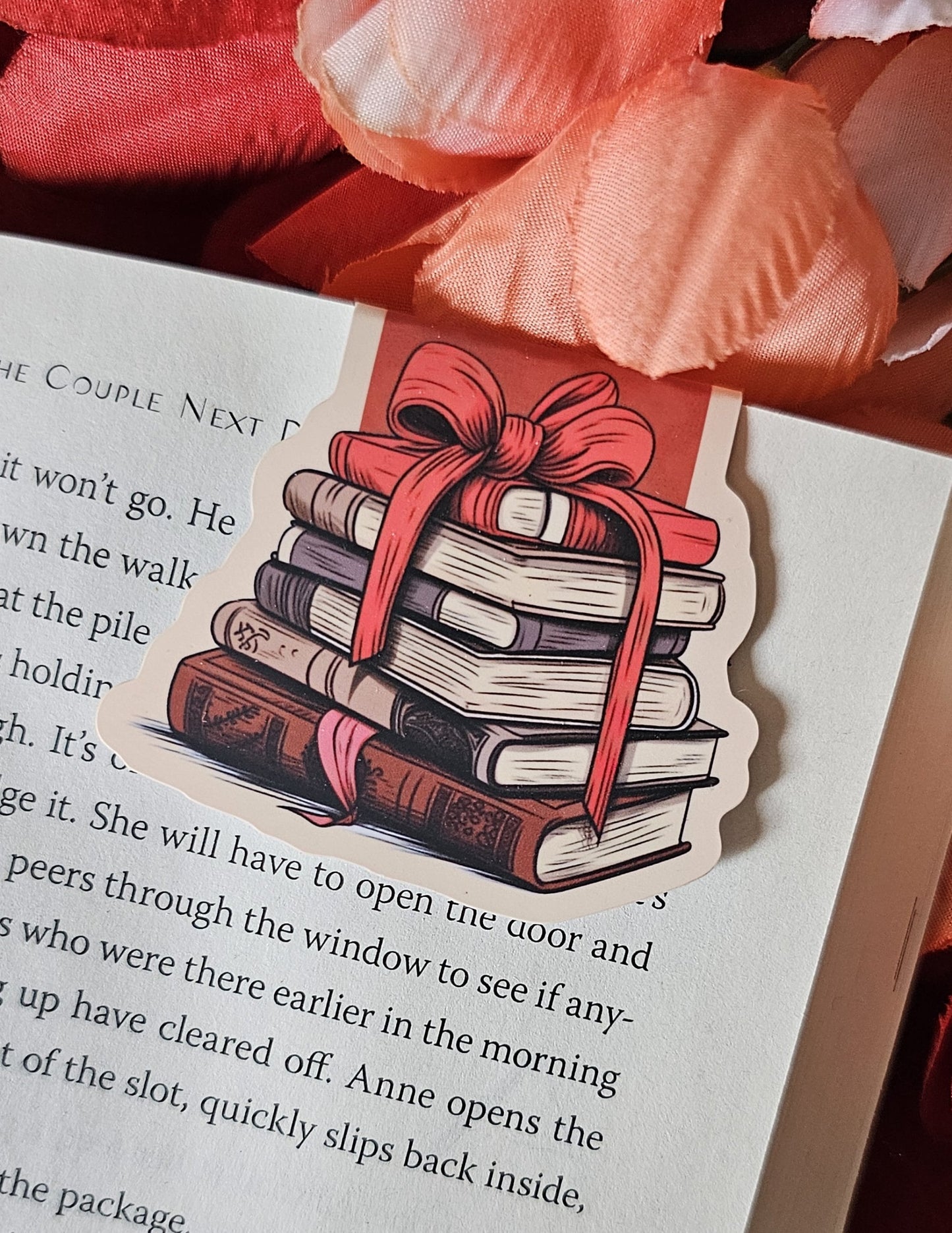 Vintage Bookstack Magnetic Bookmark